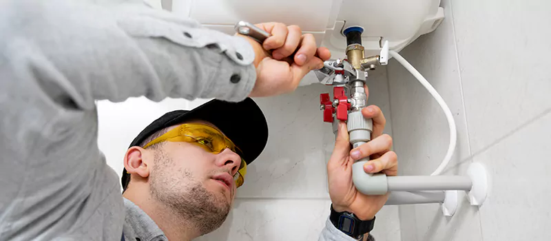 Fix Water Pipe Noises in Dundas, Hamilton